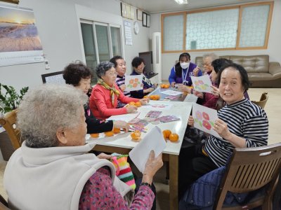 [청주지부] 청주지부 "노인정 봉사활동(치매예방 색칠공부)"
