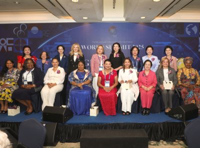 여성리더십 |  세계평화영부인연합(IAFLP) 세션 및 여성연합 창립 33주년 기념식