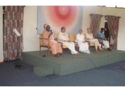 케냐 - 세계 여성의 날 : 브라마 쿠마리스 세계영성 대학교